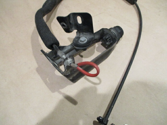 Ferrari 458 Italia - Fuel Door Opening Actuator & Cable   - P/N 69918500