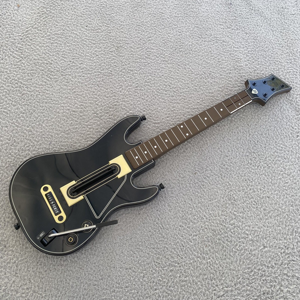 ギターコントローラー STYLE0030 黒/ベージュ Activision Guitar Hero Power Wireless Controller Xbox 360 PS3
