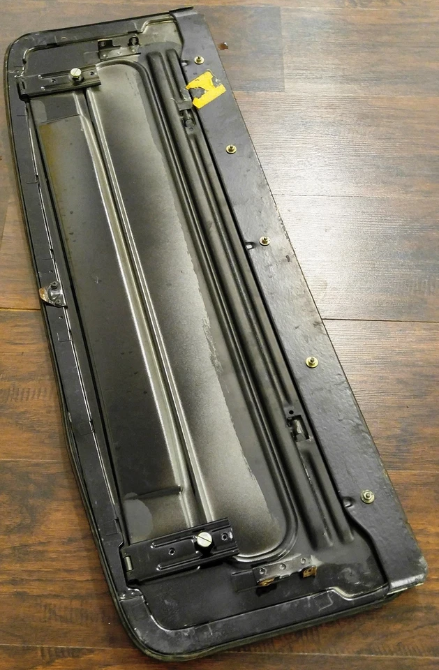 PANEL TECHO CORREDIZO ORIGINAL USADO NEGRO 1978-95 Foto 4 de 4