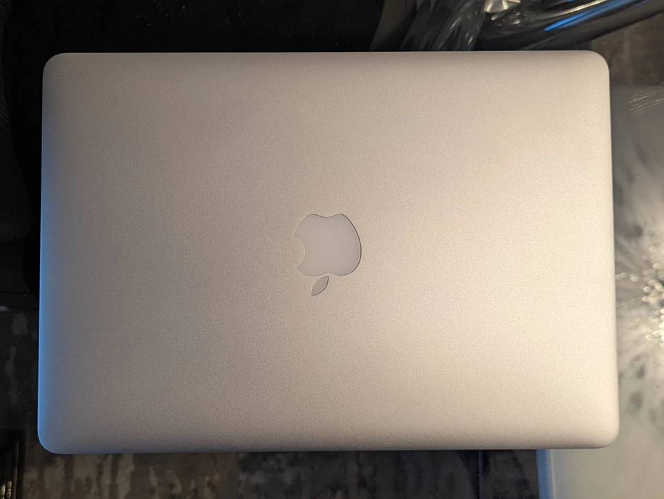 2017 Apple Macbook Air - 13" - i7 -2.2GHz RAM 8GB SSD 512GB Silver Z0UU3LL/A - Image 4 of 4