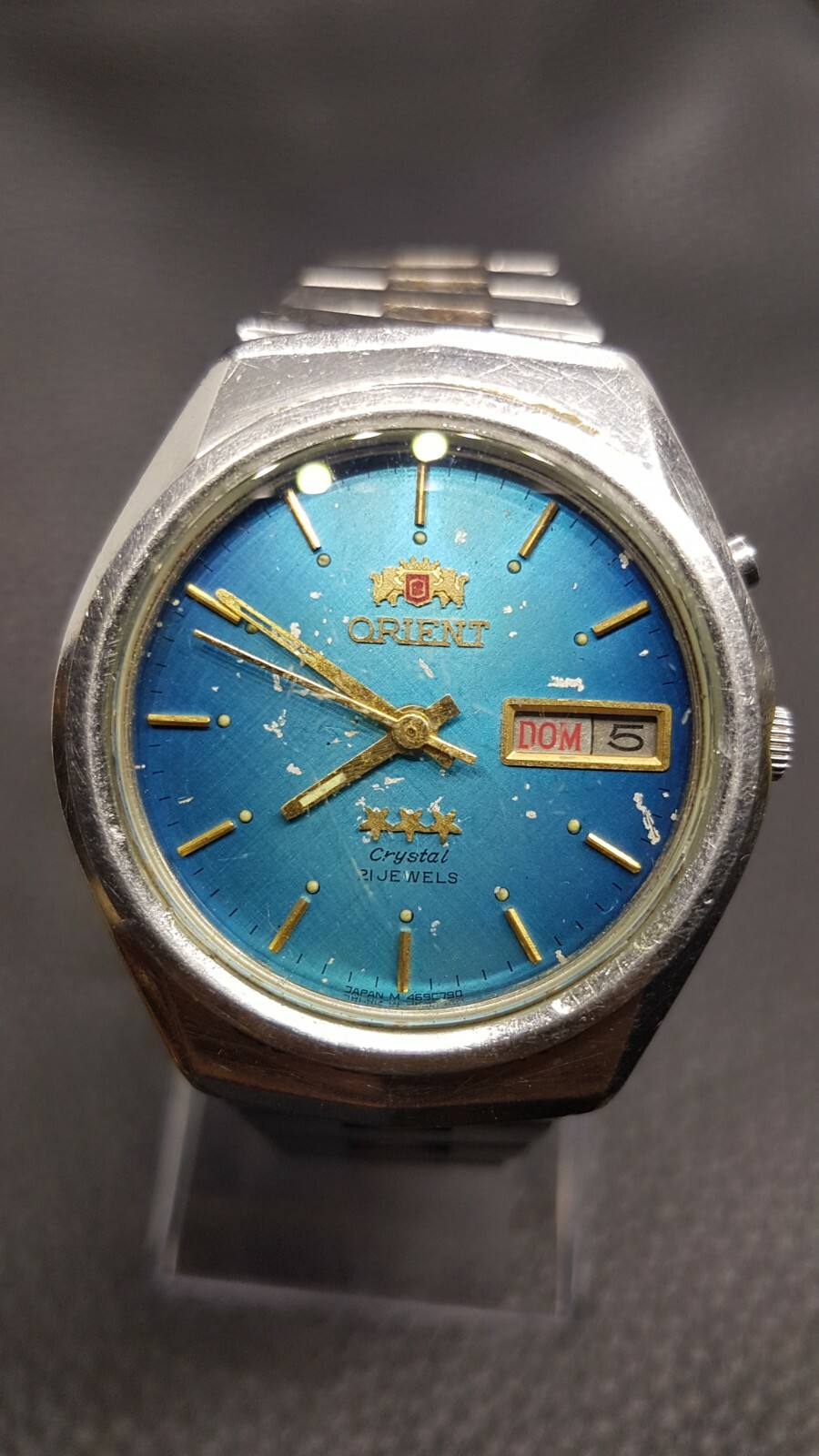 VINTAGE AUTOMATIC DAY DATE ORIENT WRISTWATCH 3 CR… - image 1