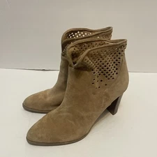 Diane Von Furstenberg Womens Suede Pointed Toe Ankle Boots Beige Size 6.5