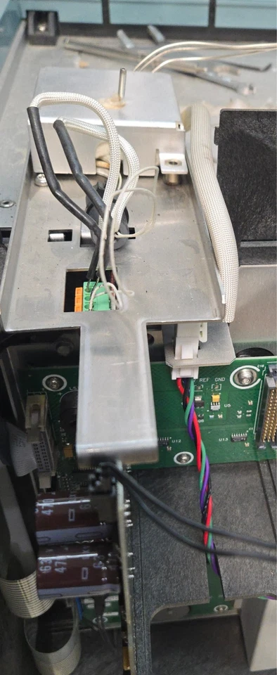 Detector TCD Agilent G1532-60540, completo, probado funcionando perfecto. para 6890 GC Foto 3 de 4