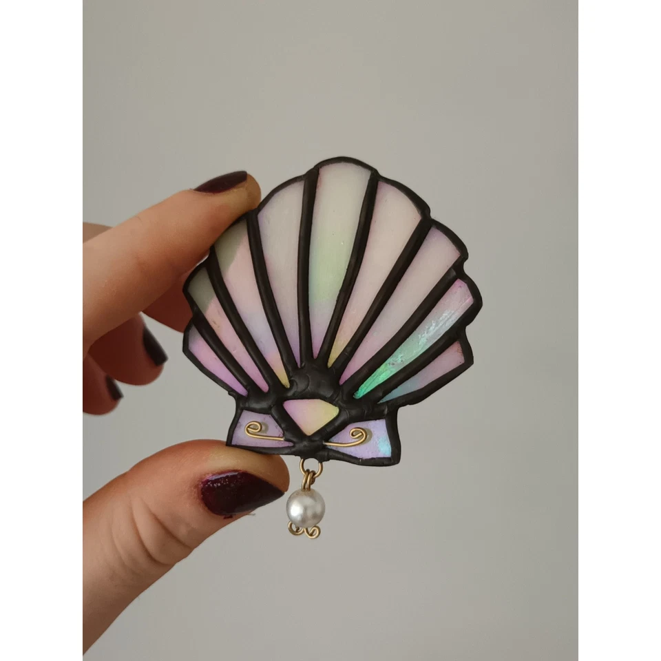 Conchiglia in vetro artigianale con tecnica Tiffany. - Immagine 2 di 4