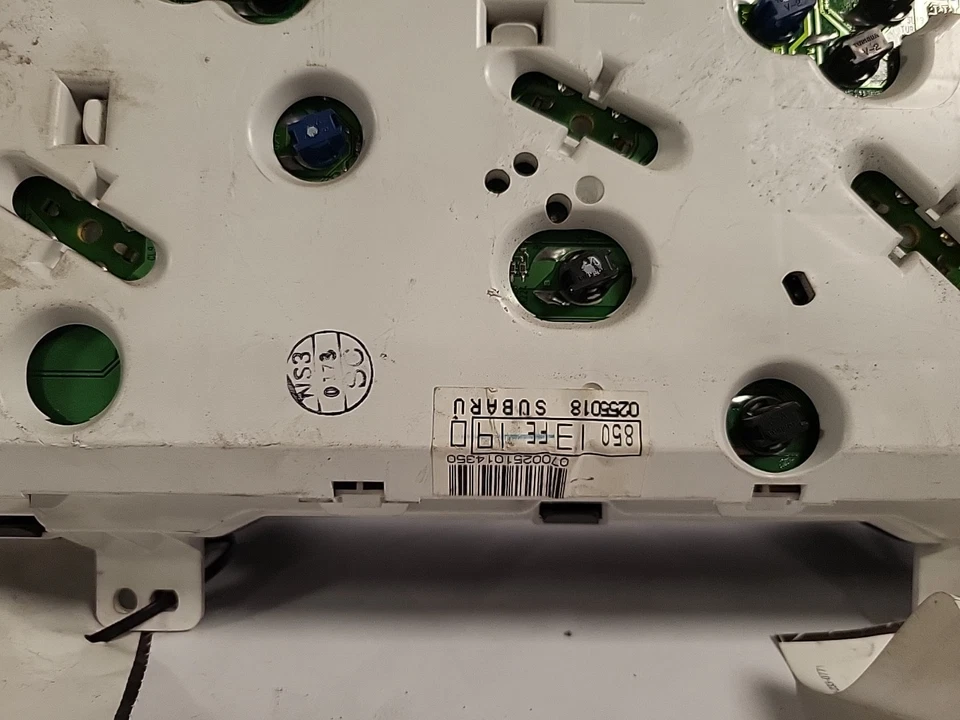 2004 Subaru Impreza WRX Instrument Gauge Cluster M/T OEM 85013FE100 I2 Foto 4 de 4