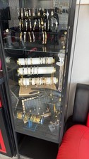 Glass Metal Floor Standing Lockable Retail Jewelry Display Case with Storage
