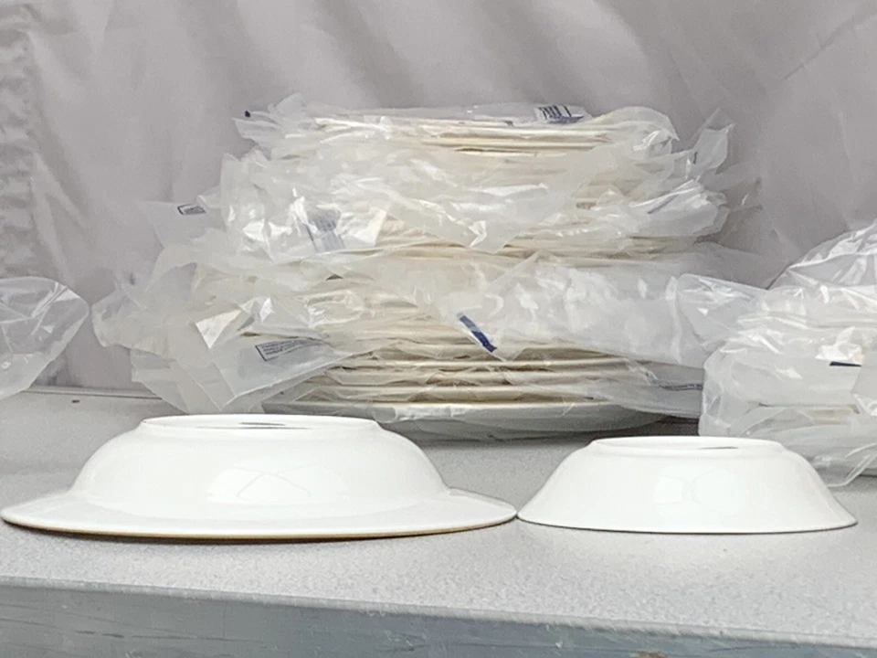 6 x Aynsley Belleek JP McManus Invitational ProAm 2000 Fruit Sauce Bowls 5"  1st - Image 3 of 4