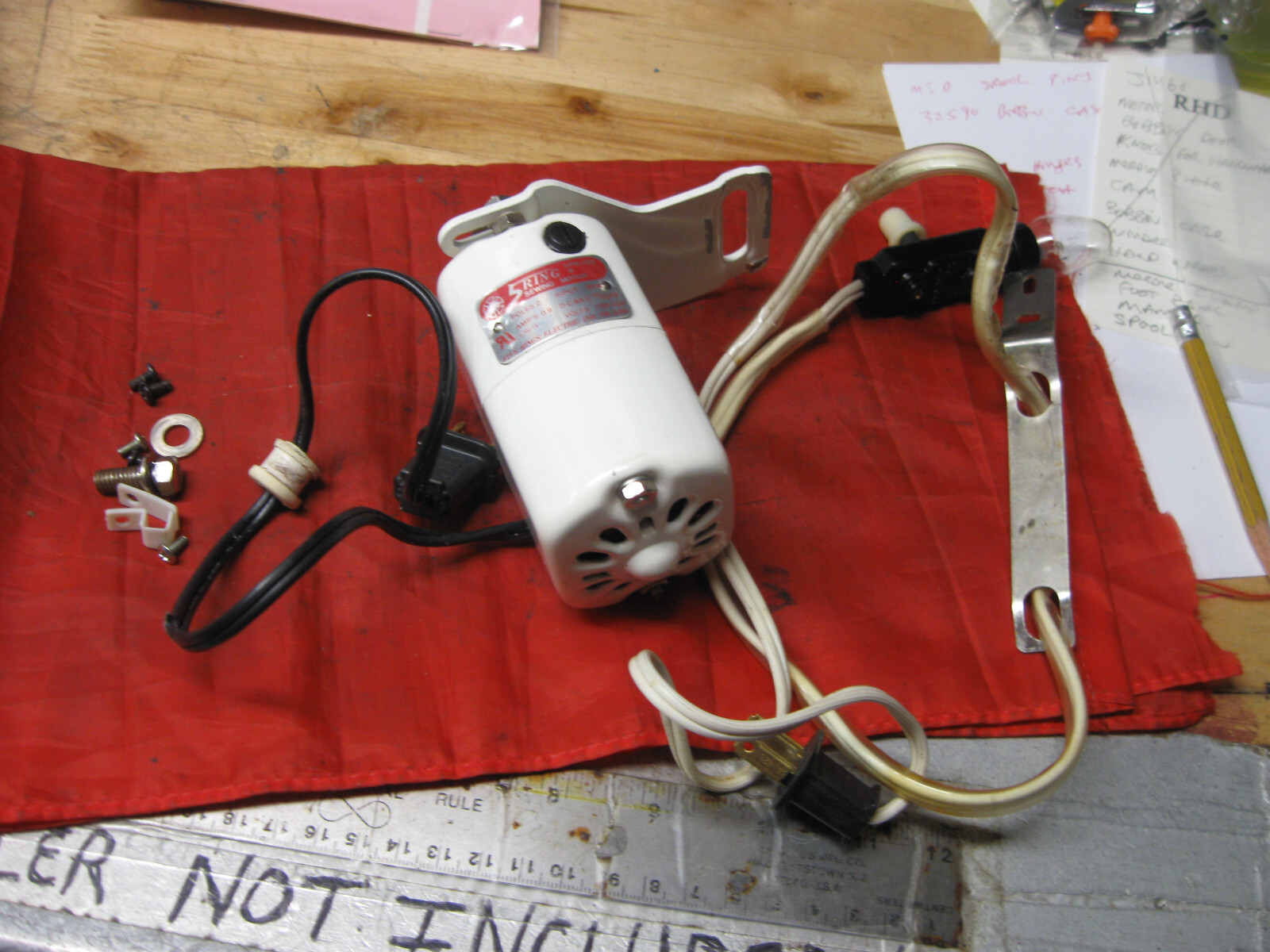 White Deluxe Zig Zag 844 5 Ring Sewing Motor Light Socket On/Off Switch