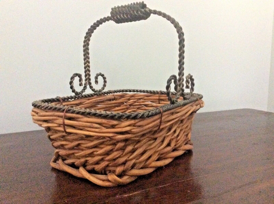 farm gathering egg fruit basket wrought iron metal ornate handle rustic deco VTG - Image 2 of 4