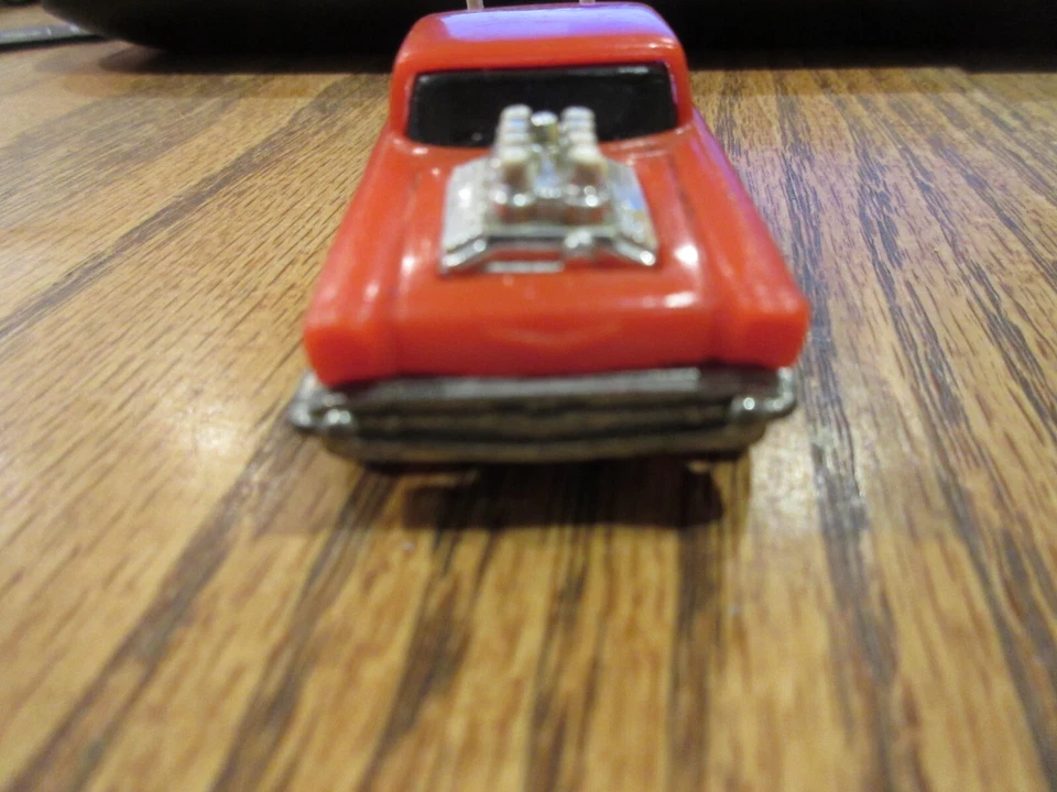 Hot Wheels Power Command Red 57 Chevy Bel Air Pullback Loose Diecast 1:64 1976 - Image 3 of 4