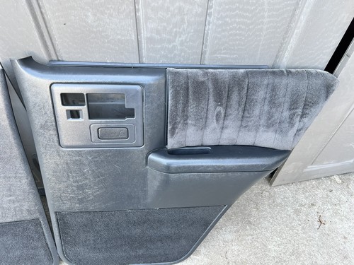 86-93 Chevy S-10 Blazer GMC S-15 Jimmy 4-Door Pair Of Rear Door Panels Dark Gray - Picture 7 of 8