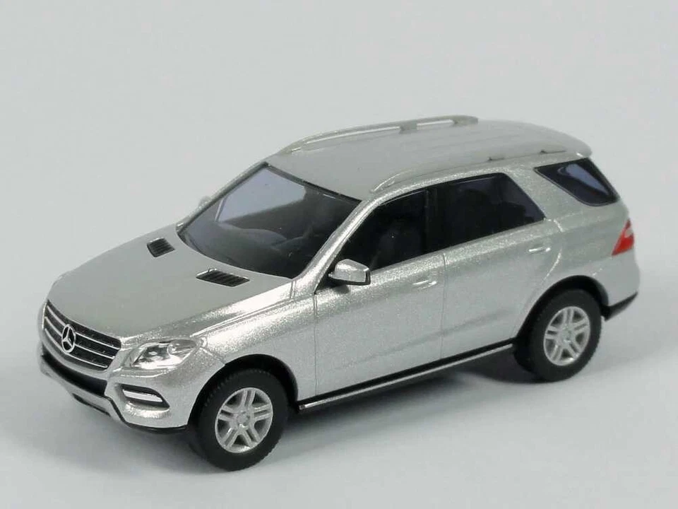 1:87 Mercedes-Benz M-Class 2012 W166 Iridium-Argent Silver Dealer-Ed. B66960058 - Photo 3/4