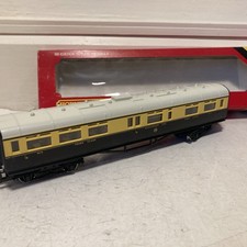 Hornby OO Gauge R454 GWR Restaurant Car  Superb .  Boxed  Mint