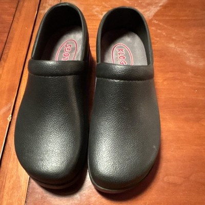 KLOGS Women's 10W Black Wide Comfort Clog Slip Resistant Synthetic Shoes 