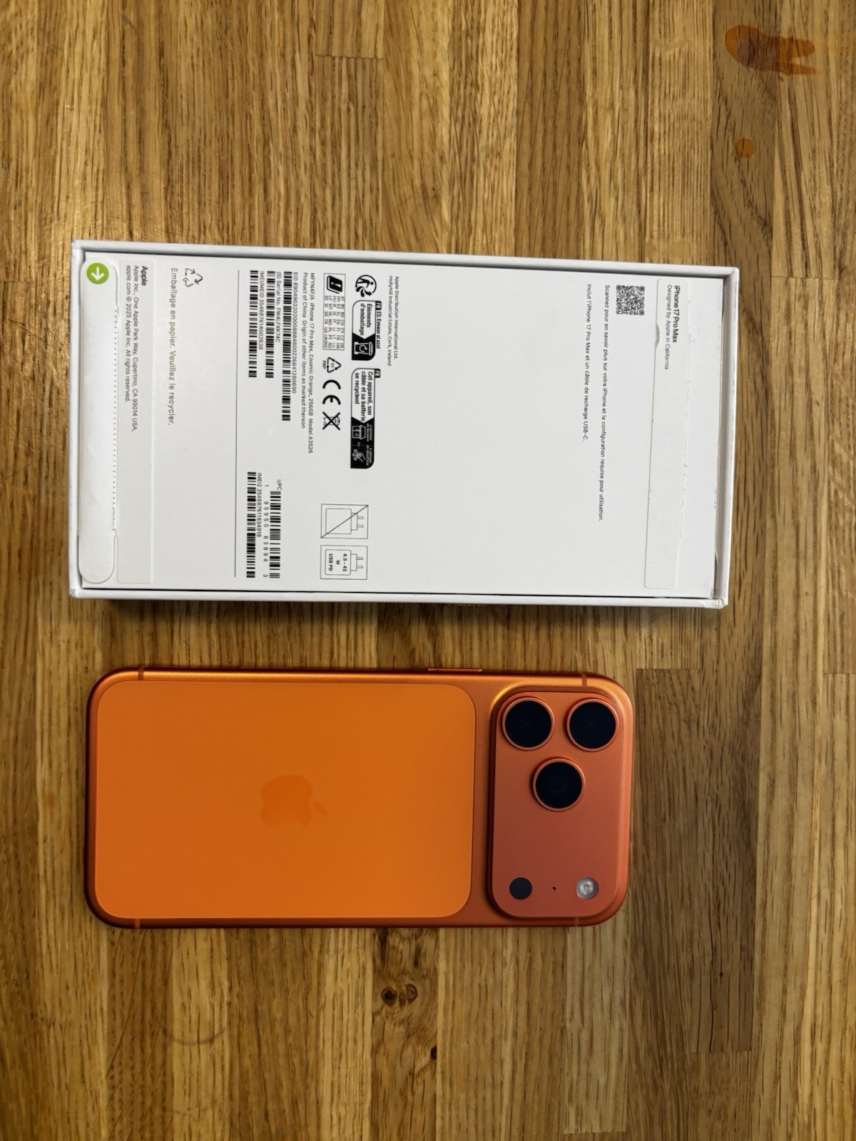 APPLE iPhone 17 Pro Max 256 Go Orange -   Ecran A Changer