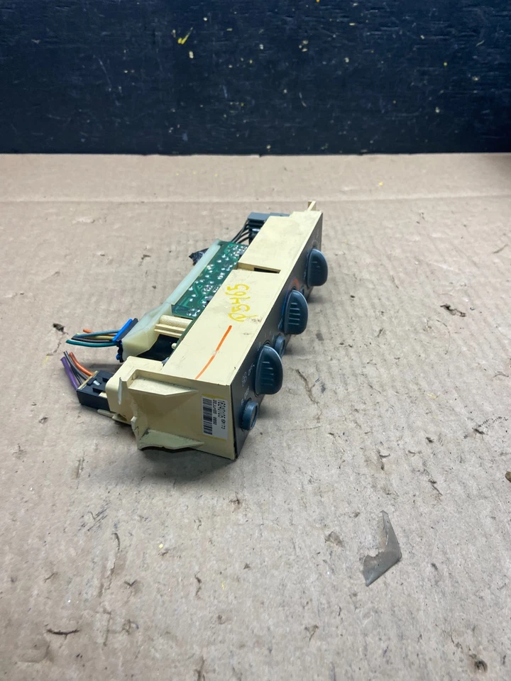 Chevrolet Suburban Tahoe 1996-2000 climatización aire acondicionado P5465 DG Foto 2 de 4