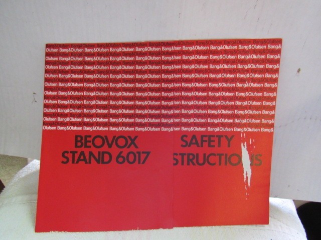 1981 BANG & OLUFSEN B&O BRAND. MODEL BEOVOX STAND 6017. OWNER'S MANUAL. DENMARK