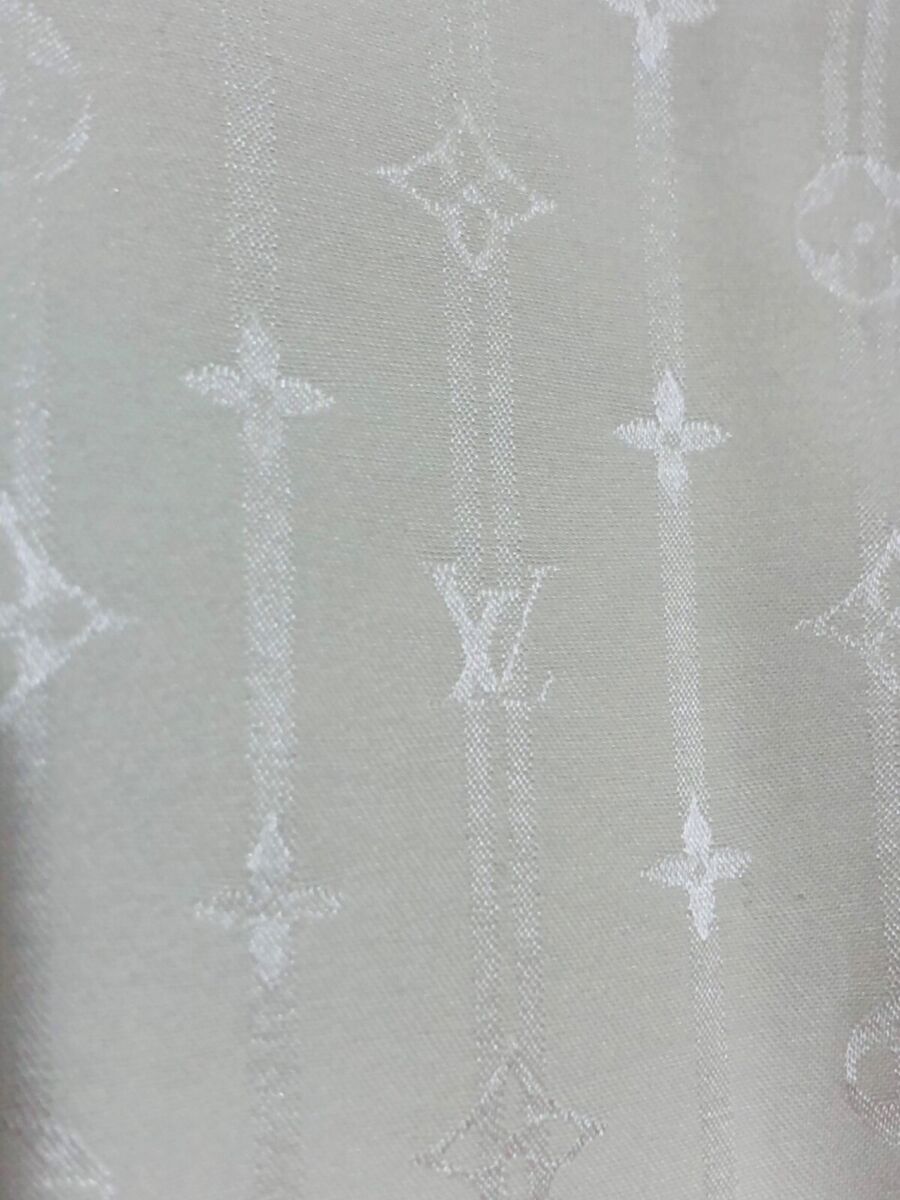 Louis Vuitton MENS Pajama Set - White LV Pattern Silk / Cotton - Small -  Med