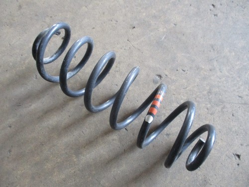 Fahrwerksfedern hinten VW Touran Fahrwerk Federn Feder Fahrwerksfeder