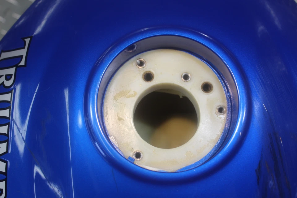 Triumph 1050 Sprint St 2010 tanque de gasolina azul Foto 4 de 4