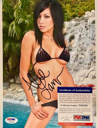 FOTO FIRMADA POR ALIE LAYUS AUTOGRAFIADA 8x10 DJ BLOGGER PSA/ADN AUTÉNTICA V65388 - Imagen 4 de 8