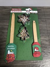 Peanuts Snoopy Woodstock Christmas Spatula Set Silicone Cookie Cutter Holiday D2