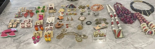 Vintage 1980’s Mod Costume Jewelry Lot Some Never Worn 38+Pieces! Contemporary!!