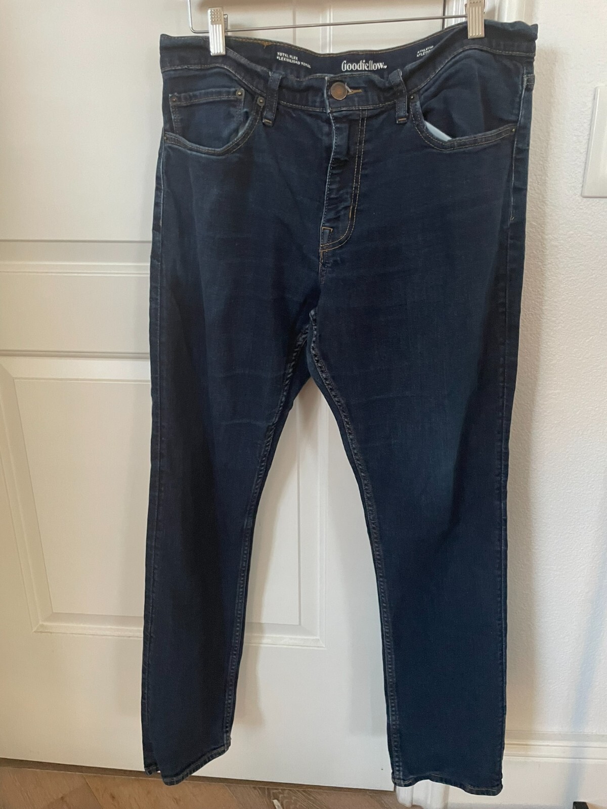 Goodfellow & Co Men's Straight Leg Athletic Stretch Jeans 34x32-image