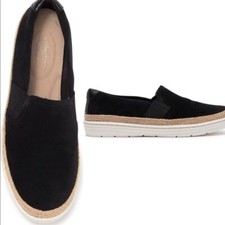 Clark  s Marie sail suede cushioned slip-on loafer size 6