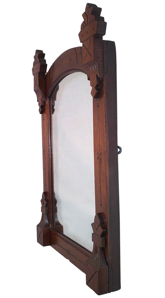 EAST LAKE LATE 19TH C AMERICAN VICTORIAN ANTIQUE SHALLOW CRVD WALNUT