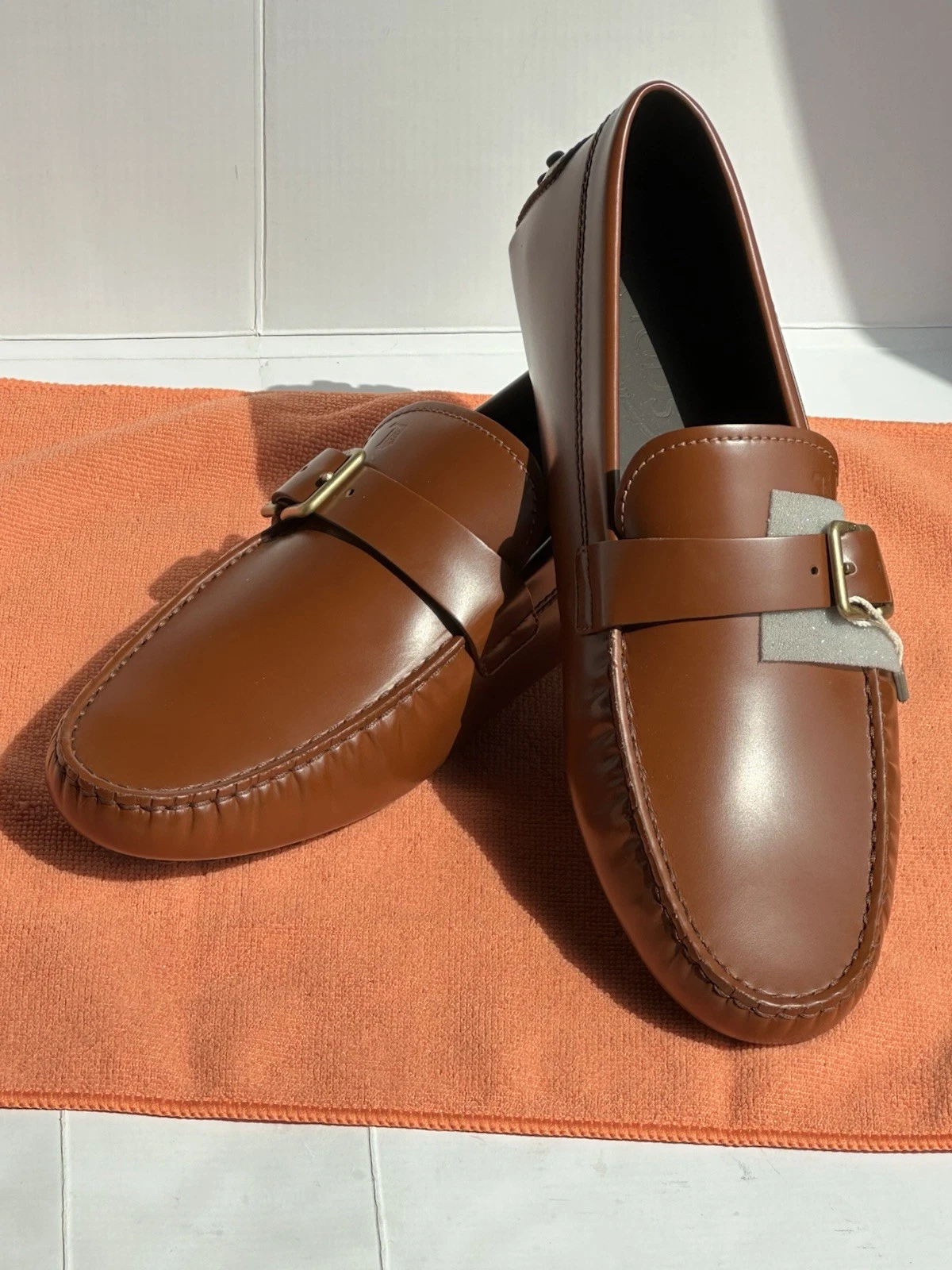 TOD’S $875 00 Mocassino da guida Tod's da uomo Gommino marrone vitello lucido US 8 5 9 41 5 EU