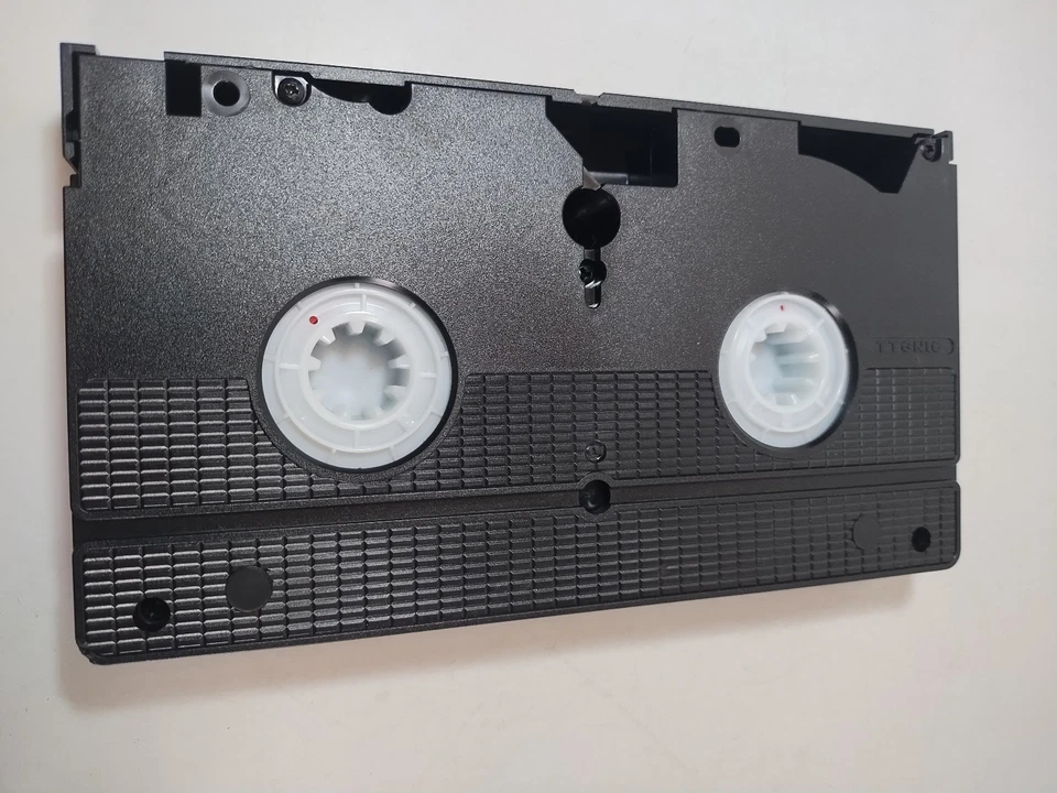 The Life Aquatic Steve Zissou VHS Tape Wes Anderson RARE Late Release 2005 Video - Image 3 of 4