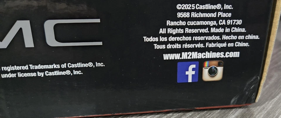 M2 MACHINES CHASE 1976 GMC SIERRA GRANDE 15 CUSTOM SQUAREBODY 1:24 1/750🔥 - Image 4 of 4