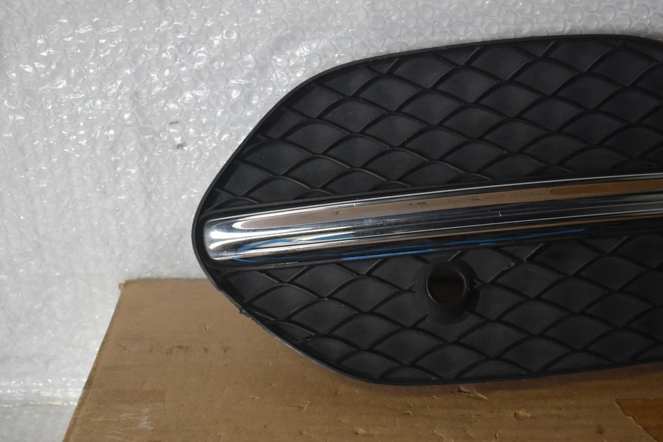 REJILLA EXTERIOR IZQUIERDA MERCEDES BENZ GLE 63 AMG 4MATIC 2016-2019 OEM A292 885 05 22 Foto 2 de 4