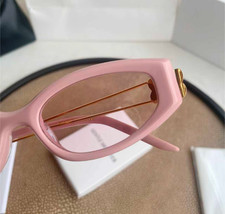 Pink Women display picture 1