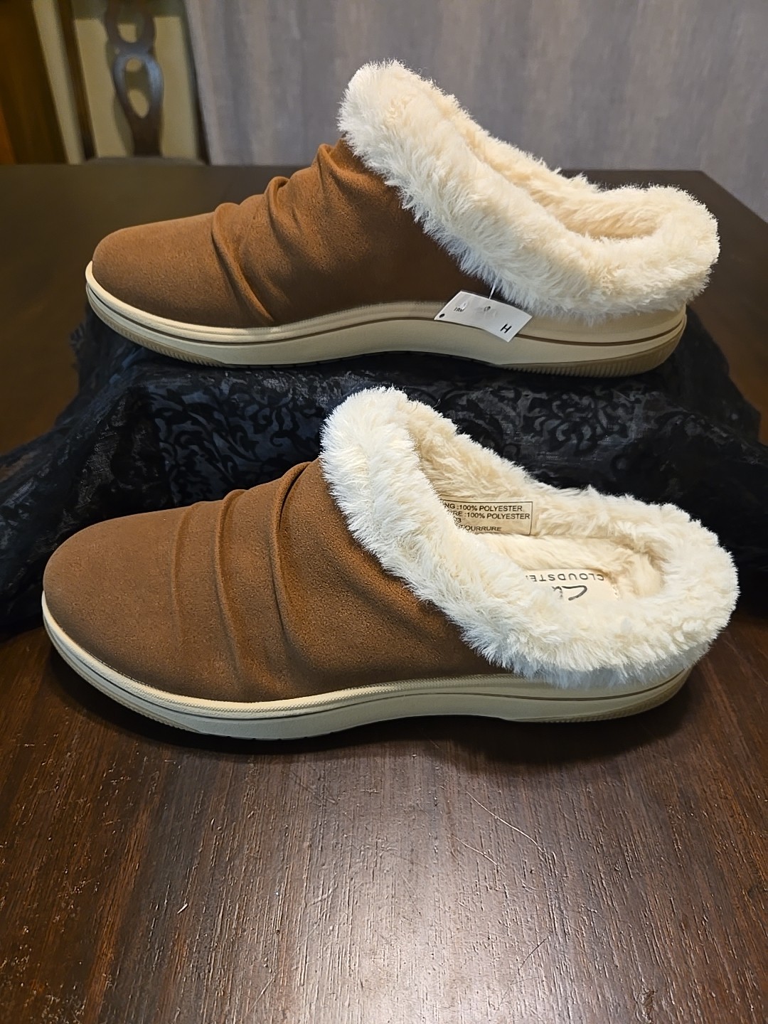 New Clarks Cloudstepper Shoes Clogs Slippers Breezewillow Brown Faux Fur Sz 8.5