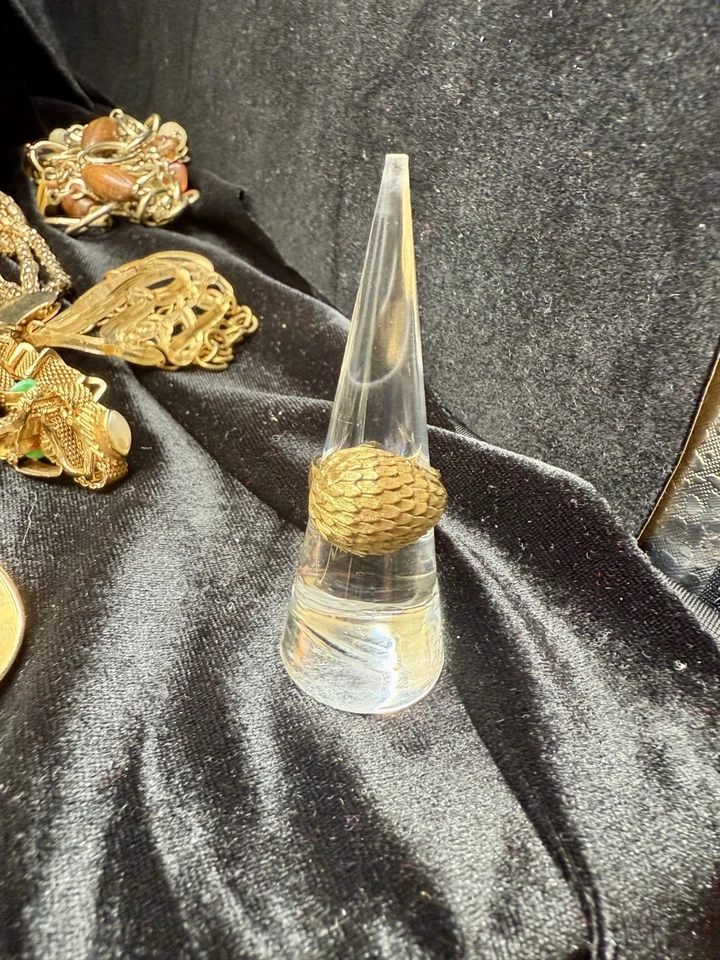 意大利纯 18k 金精美洋蓟叶圆顶戒指 尺寸 6,标记 750 8.9 克 — 第 3/4 张图片