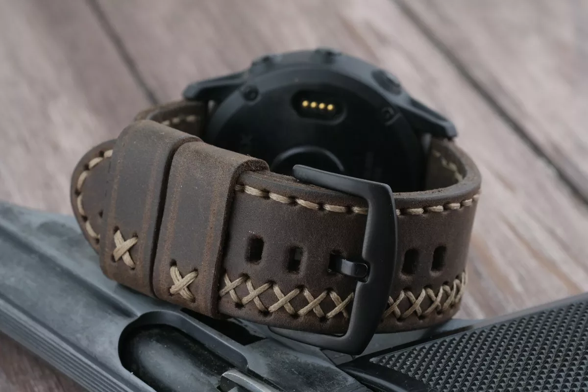 Fenix 5s deals leather band