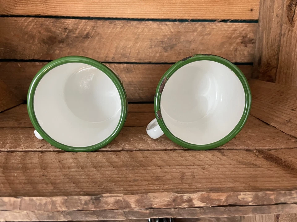 2 jolies tasses anciennes en tôle émaillée - Photo 3/4