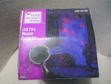 Home Accents Holiday LED Fire Illusion Projector Remote 15ft Projection (New)