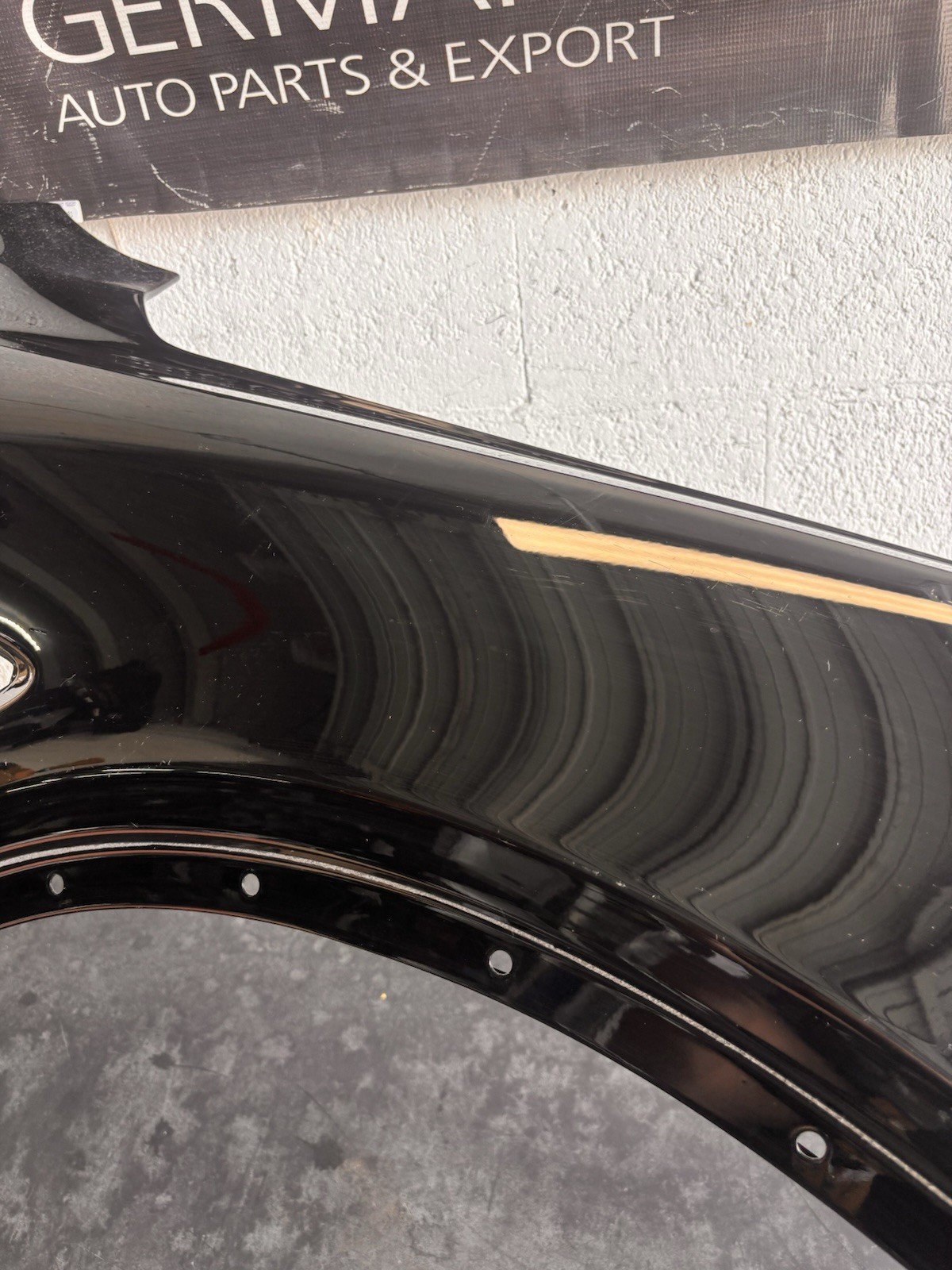 2016-20 BENTLEY BENTAYGA Right RH Passenger Side Fender #2417
