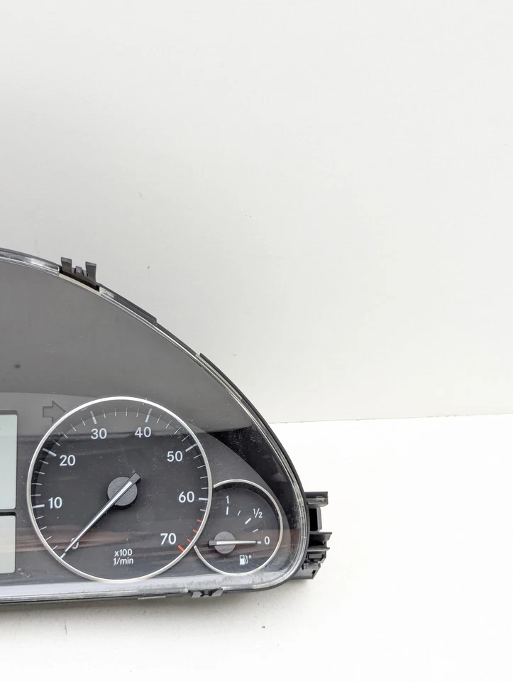 05-07 Mercedes W203 C230 C350 C320 instrumento velocímetro cluster fabricante de equipamento original - Imagem 4 de 4