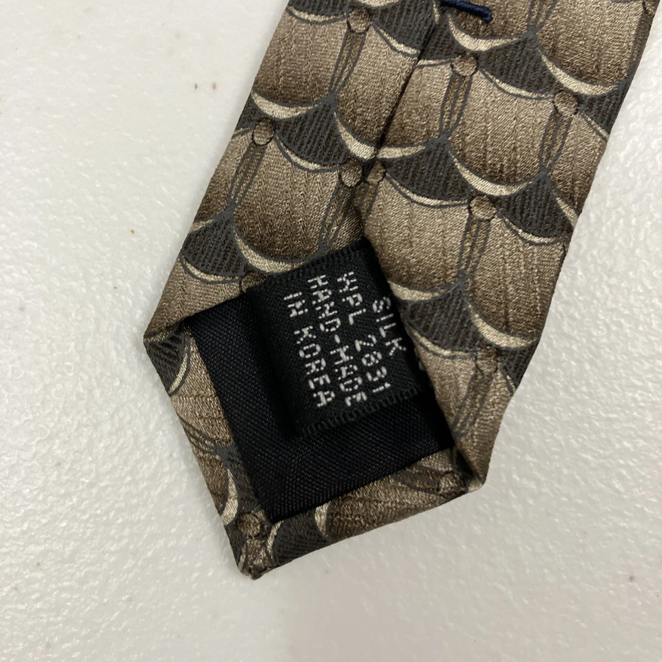 Corbata para hombre Zylos Gold George Machado marrón beige geométrica pura seda ancha Foto 3 de 4