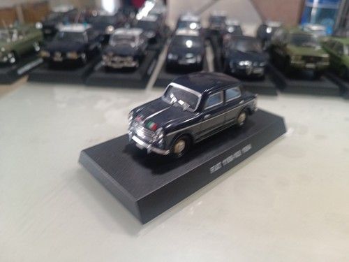 Die cast 1/43 Modellino Auto Carabinieri Fiat 1100-103 1954 blu - Foto 10 di 15