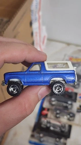 Vintage Hot Wheels 1980 Ford Bronco w/ Motorcycle Malaysia Blue & White