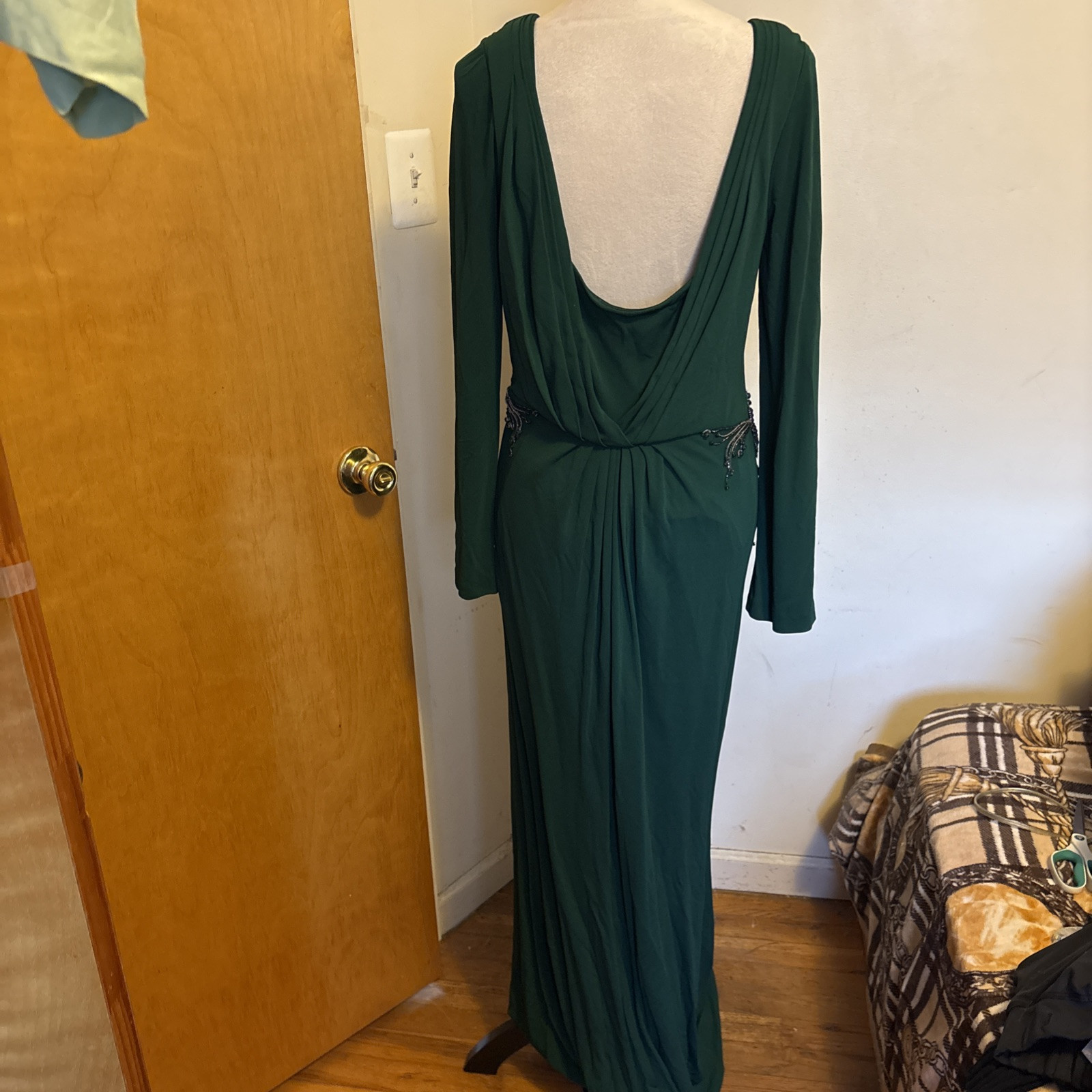 Badcley Mischka Women’s Drape Back Gown Green Color Size 14 image 3
