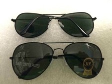 CLASSIC SUNGLASSE BLACK RIM AVIATOR WITH GREEN GLASS LENS