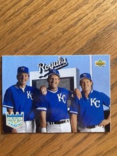 Royals Team Card-1993 Upper Deck Baseball-ROYAL FAMILY-BRETT-HOF-54