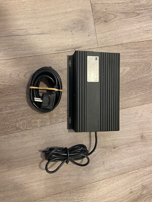 Electronic Power Supply Controller for Electroluminescent Lampe