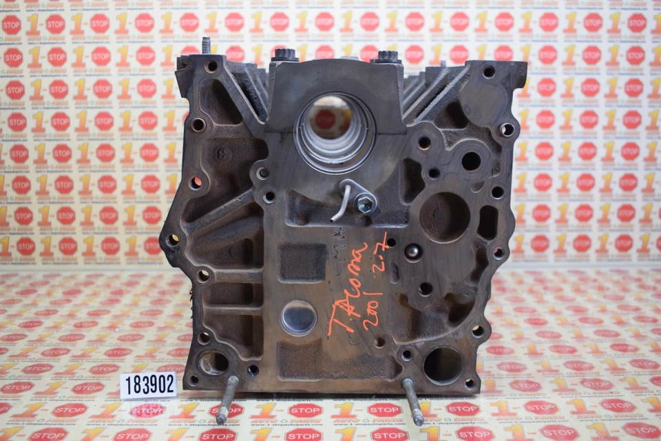 Toyota Tacoma 1995-2004 bloque de cilindros motor desnudo 11401-79725 OEM Foto 2 de 4
